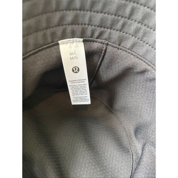 NWOT LULULEMON black nylon bucket hat, $60 - Picture 7 of 9